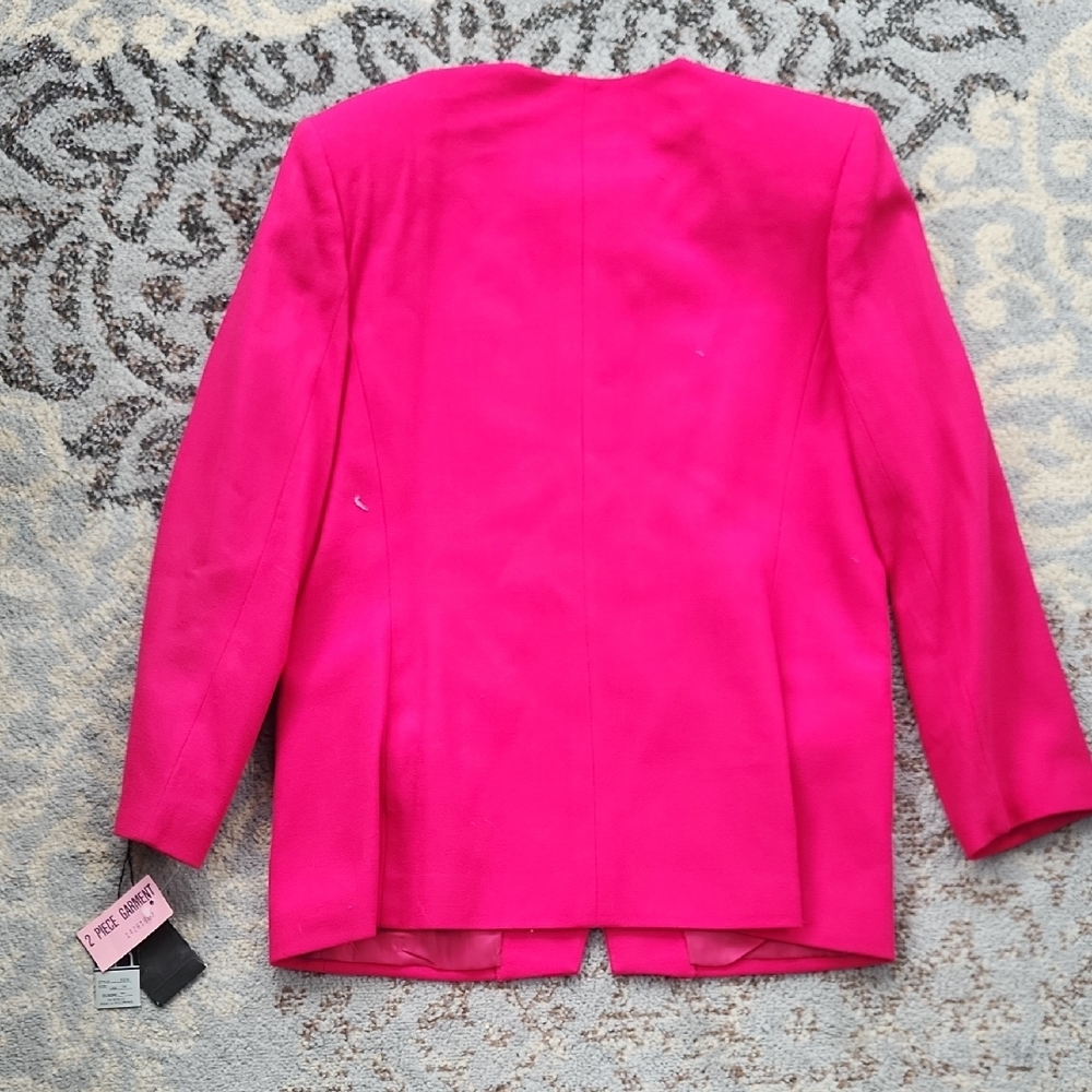 Kasper Women’s Hot Pink Two-Piece Skirt Set with Gold Buttons - Picture 6 of 11